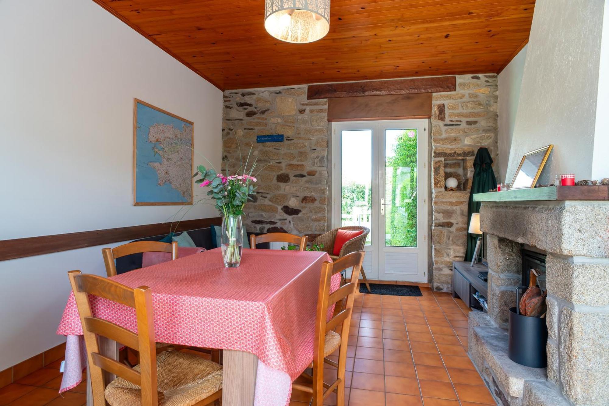 Loustic Villa Plomodiern Buitenkant foto